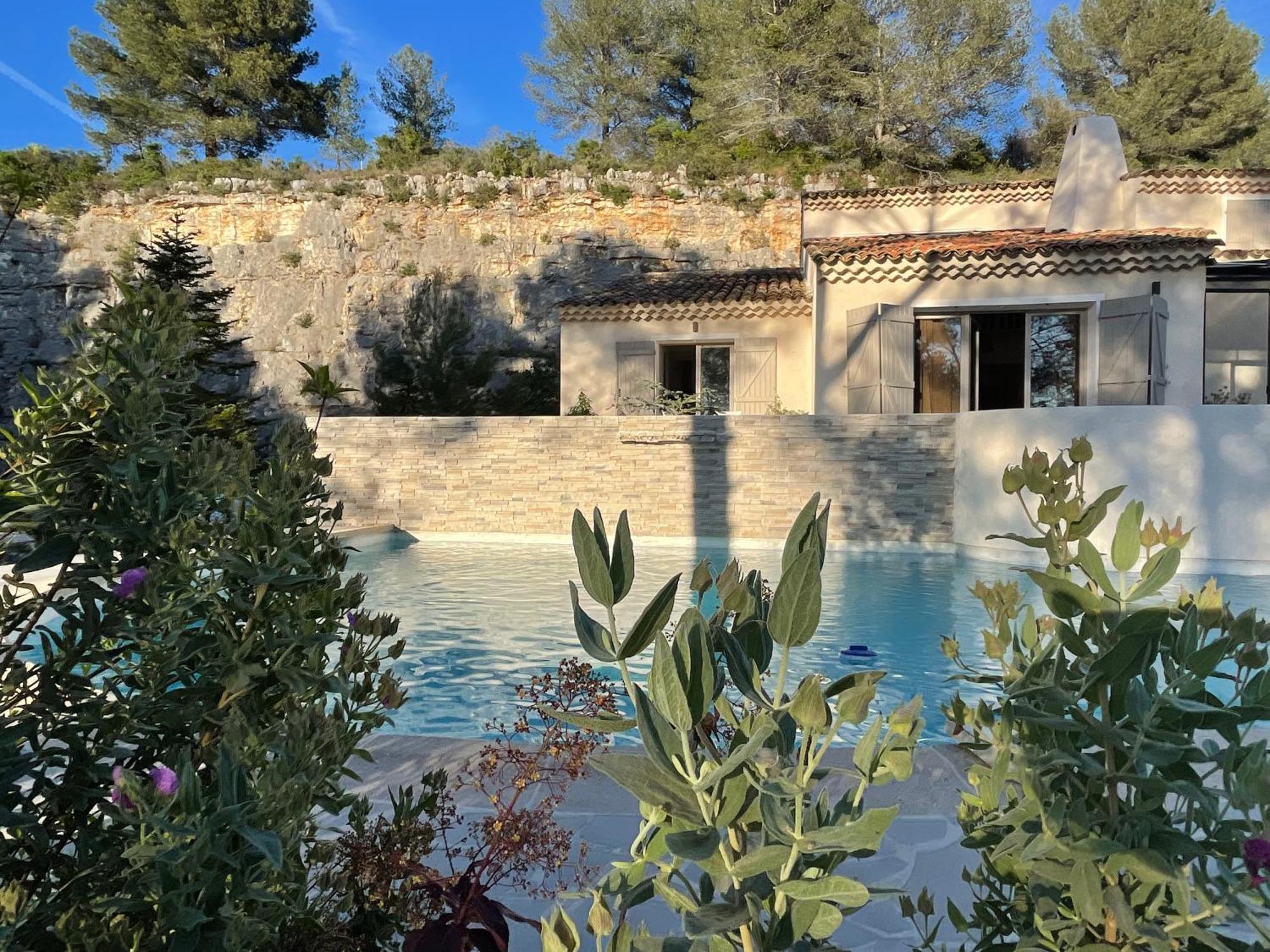 La Villa Des Carriers- Maison Avec Piscine Proche Mer 罗科福尔雷潘 外观 照片