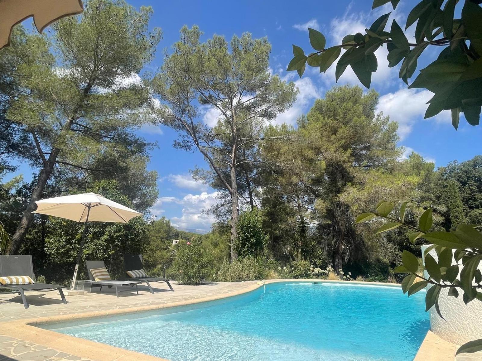 La Villa Des Carriers- Maison Avec Piscine Proche Mer 罗科福尔雷潘 外观 照片