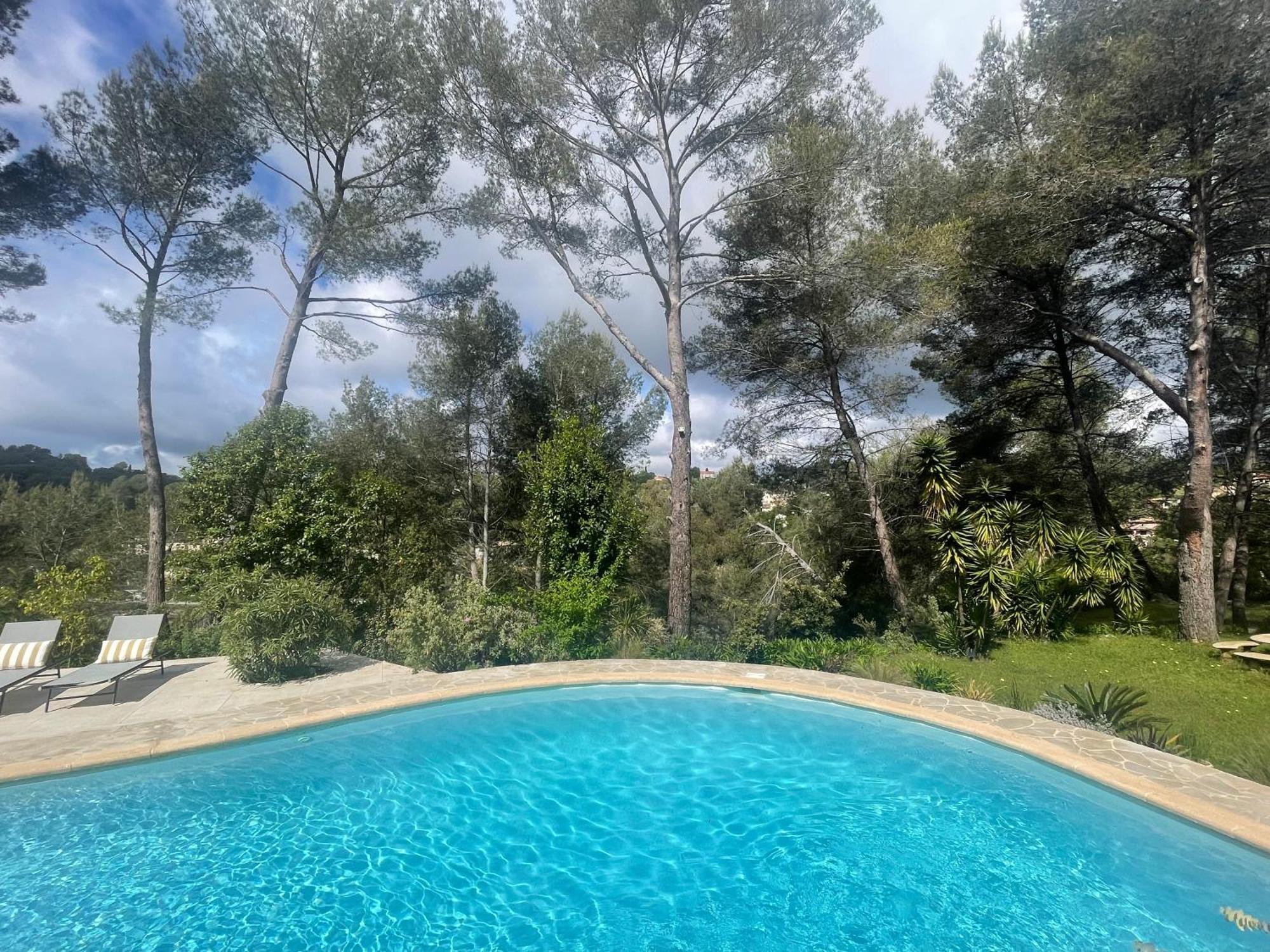 La Villa Des Carriers- Maison Avec Piscine Proche Mer 罗科福尔雷潘 外观 照片